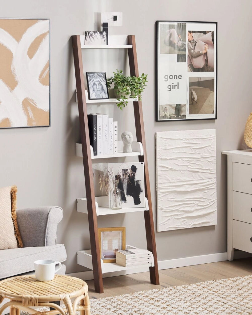 Libreria a 4 ripiani in legno scuro con espositore per libri bianco