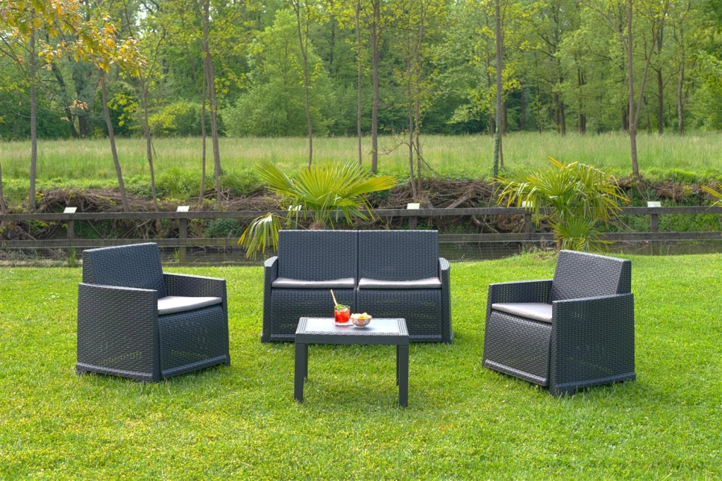 MAURY'S SET DA GIARDINO ANGELA CON EFFETTO RATTAN CON CUSCINI IN COLORE ANTRACITE