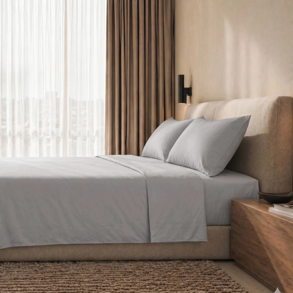 Set Lenzuola Letto Matrimoniale in Cotone Percalle 200 TC Grigio Chiaro | Lenzuolo Piano 250x295 cm, lenzuolo con angoli 180x200 cm e Tasca da 28 cm, 2 Federe | Made in Italy