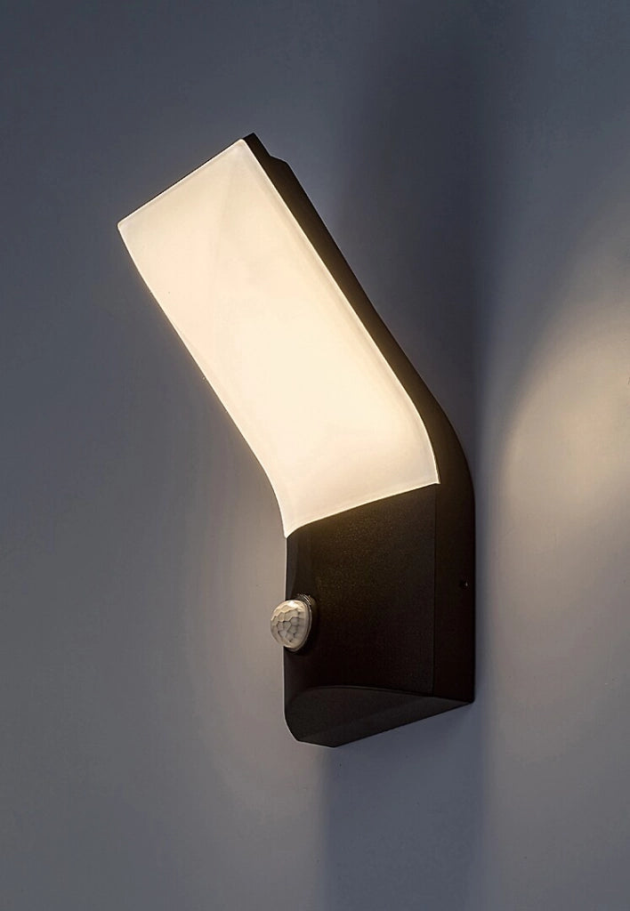 Applique esterna Rabalux Tolna nera LED 10W PIR IP54
