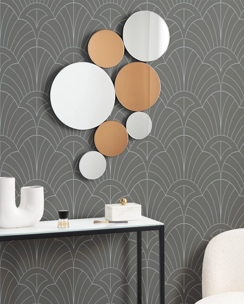 Specchio da parete di forma irregolare e rotonda in vetro e MDF argento e rame stile moderno