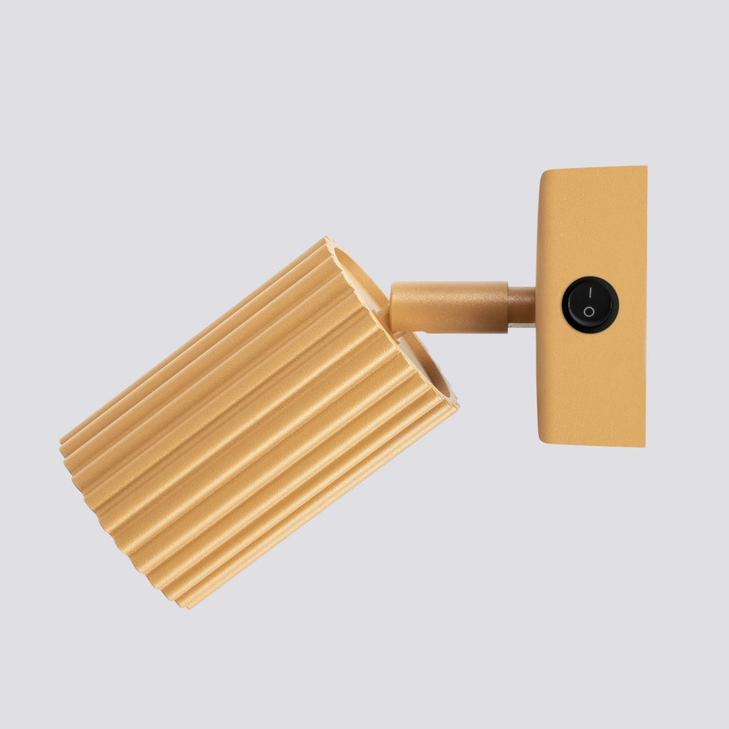 Lampada da parete KARBON oro con interruttore