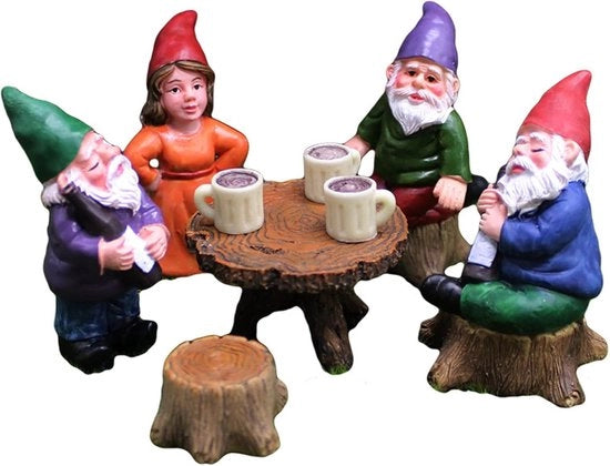 Collezioni di mini statue di gnomi che bevono - Set da 6 pezzi