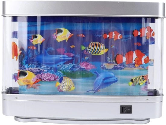 Acquario in vetro con pesci animati