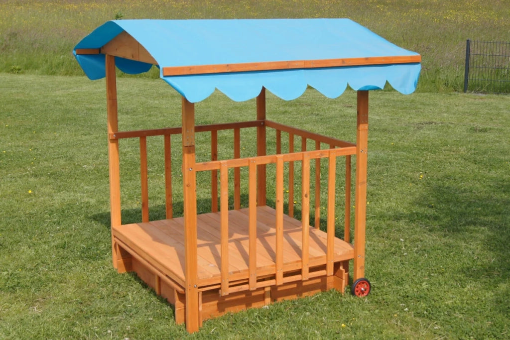 Sabbiera con veranda coperta per giocare