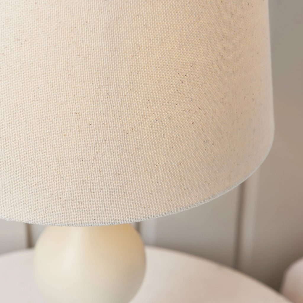 Lampada da tavolo classica legno ecru paralume E14 Endon