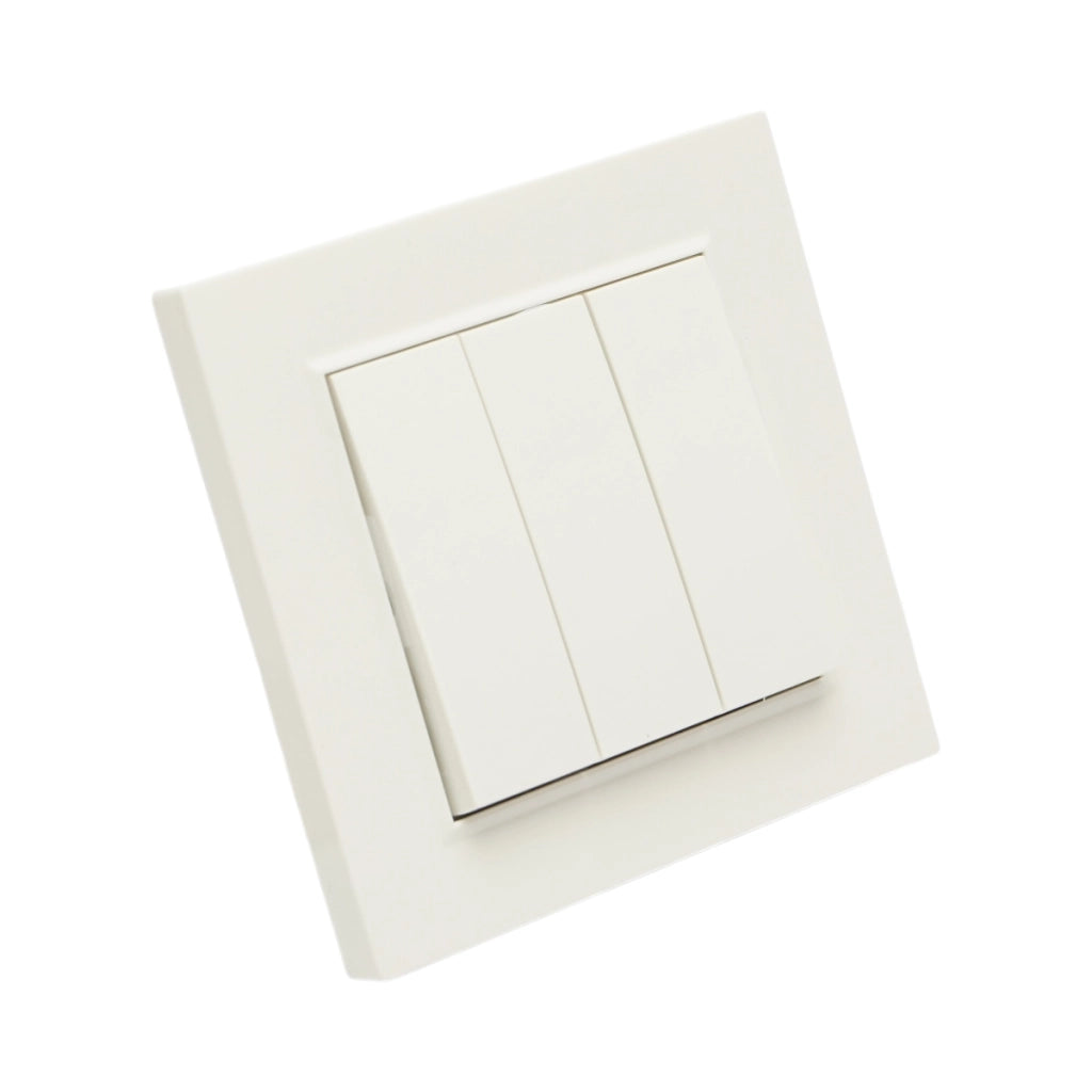 Interruttore triplo da incasso bianco 220V, 10AX, ABS 80x80mm
