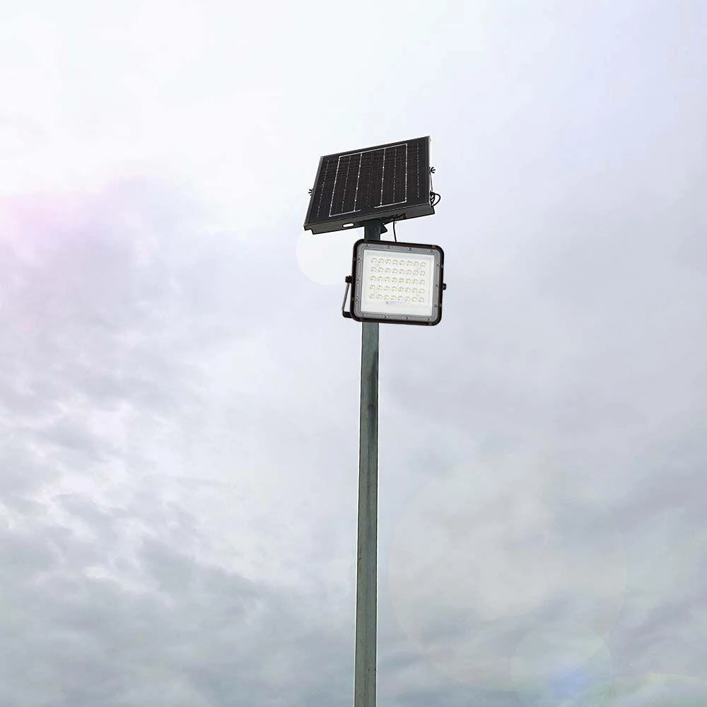 Faro LED solare V-TAC 10W telecomando 6400K IP65 nero