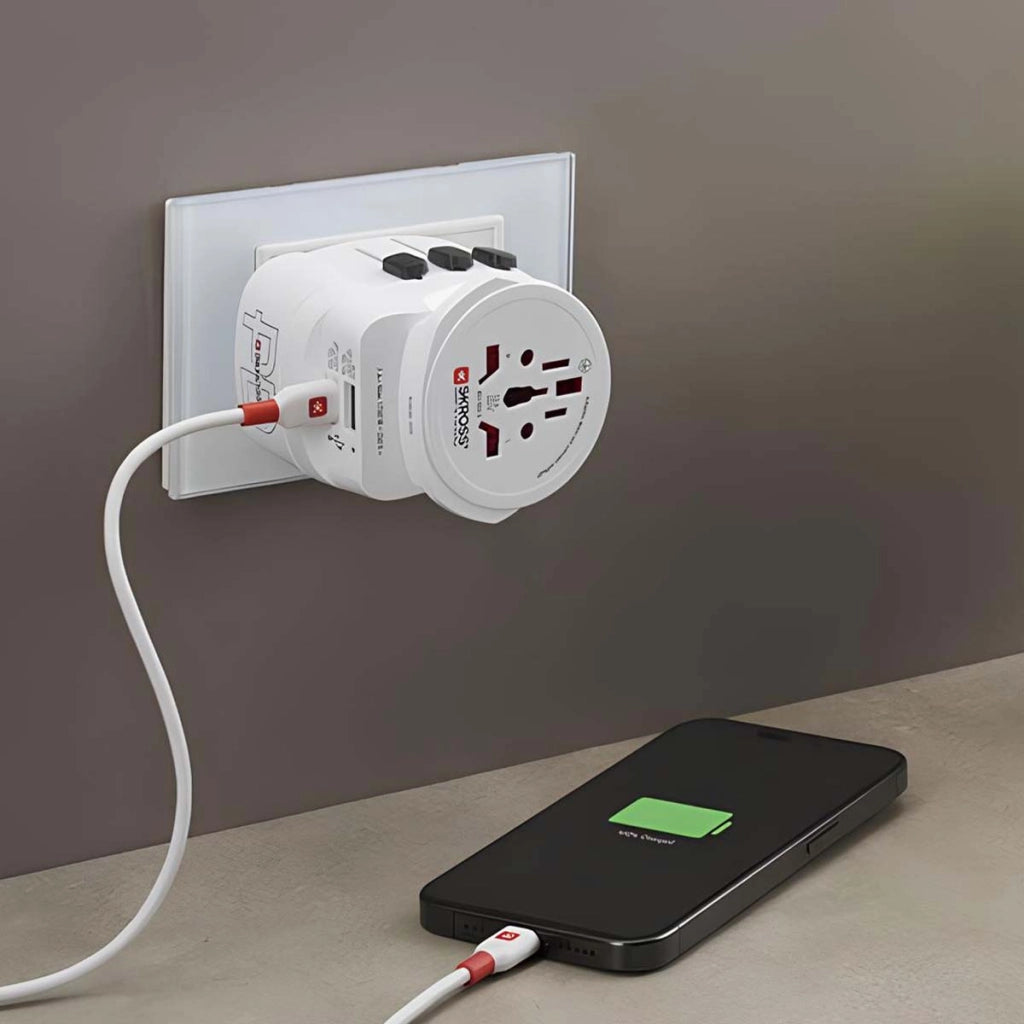 Adattatore da viaggio Pro Light 45W USB e USB-C Power Delivery universale Bianco Skross