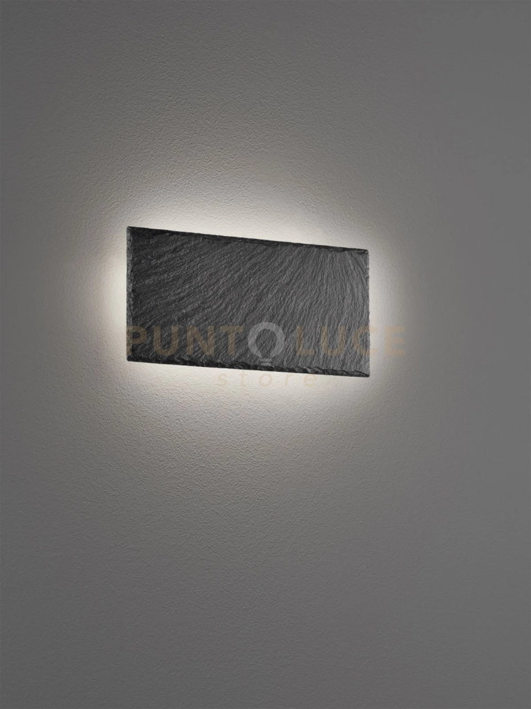 RAVEN APPLIQUE LED  9W  1000lm, 3000K RETTANGOLARE IN AREDESIA NERA LUCE INDIRETTA INTENSITA' REGOLABILE CON INTERRUTTORE L. 25CM