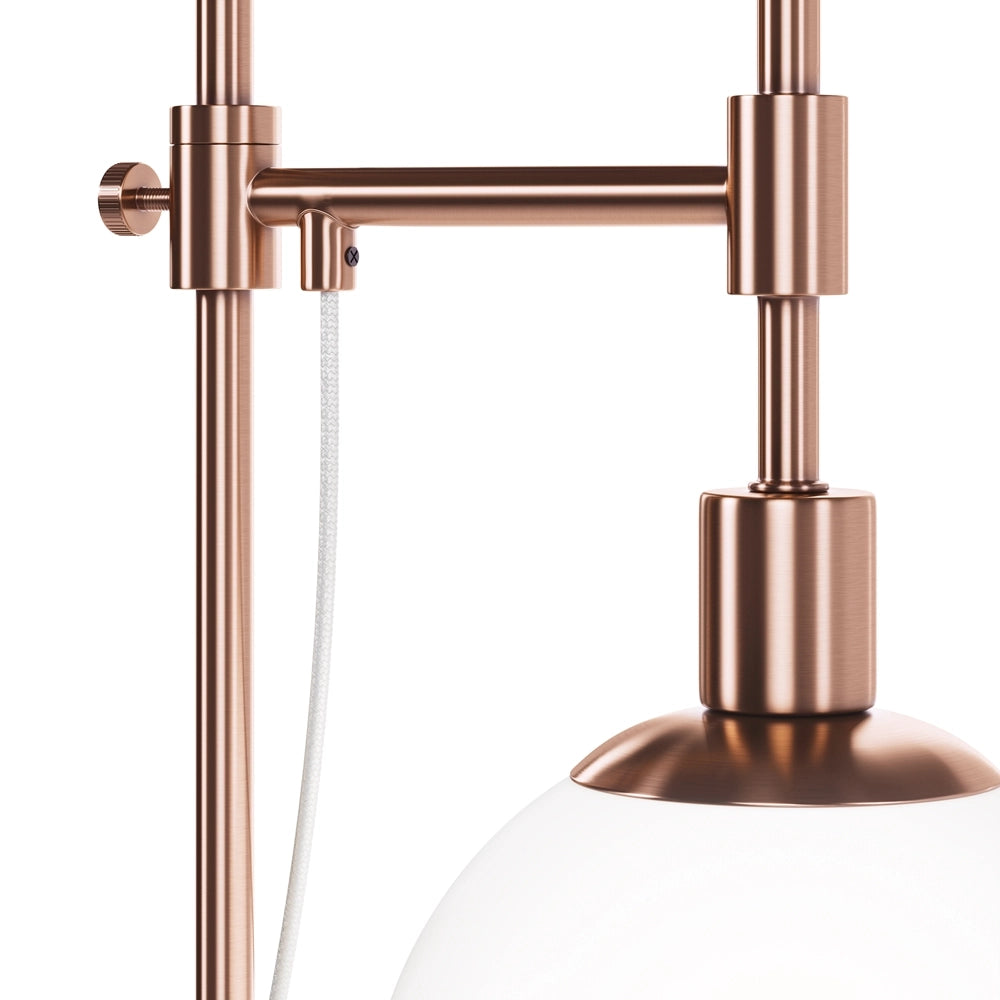 Lampada da tavolo Maytoni Erich rame sfera bianca E14