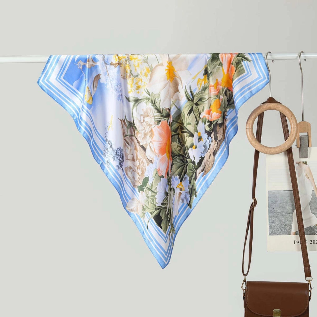Nuova sciarpa quadrata da donna in seta da 70 cm: alla moda e versatile.