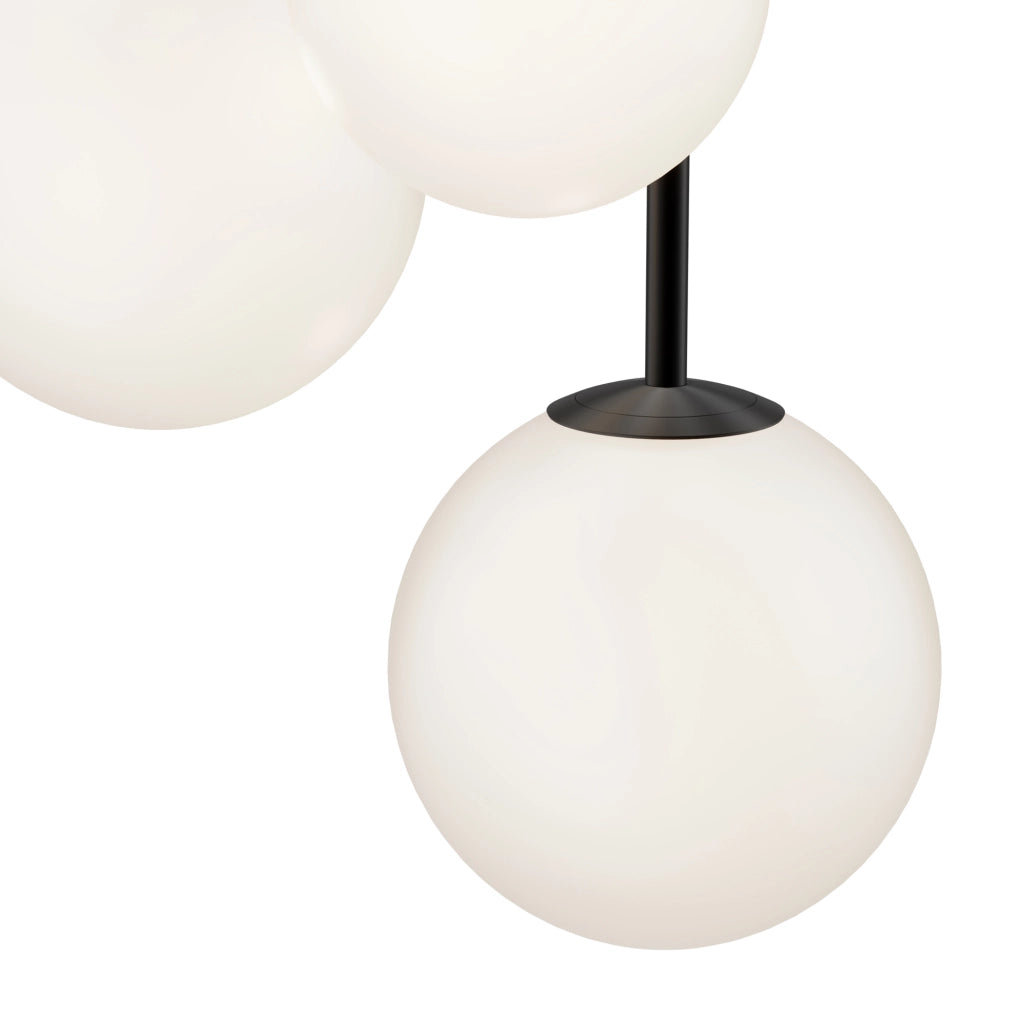 Maytoni Lampadario Minimalista Basic Form 3 luci E14 nero metallo diffusore vetro bianco