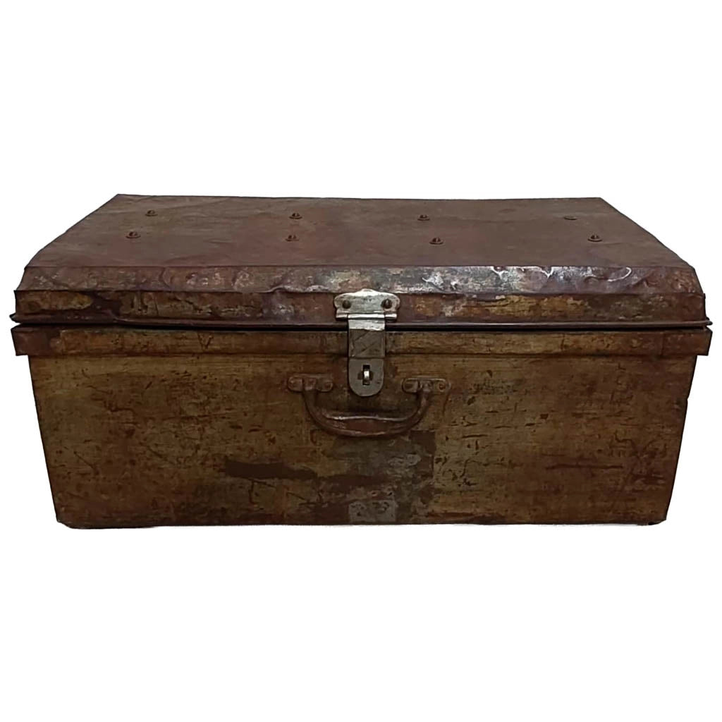 Valigia artigianale in metallo, 67x37x25h cm