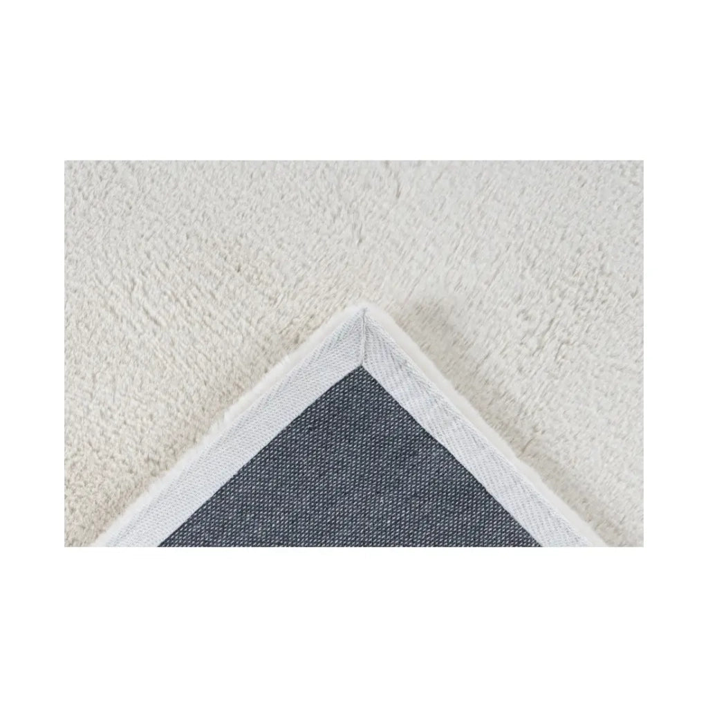 Tappeto 110x60 cm, design E005N colore crema - Comfort ed eleganza per il tuo interno.