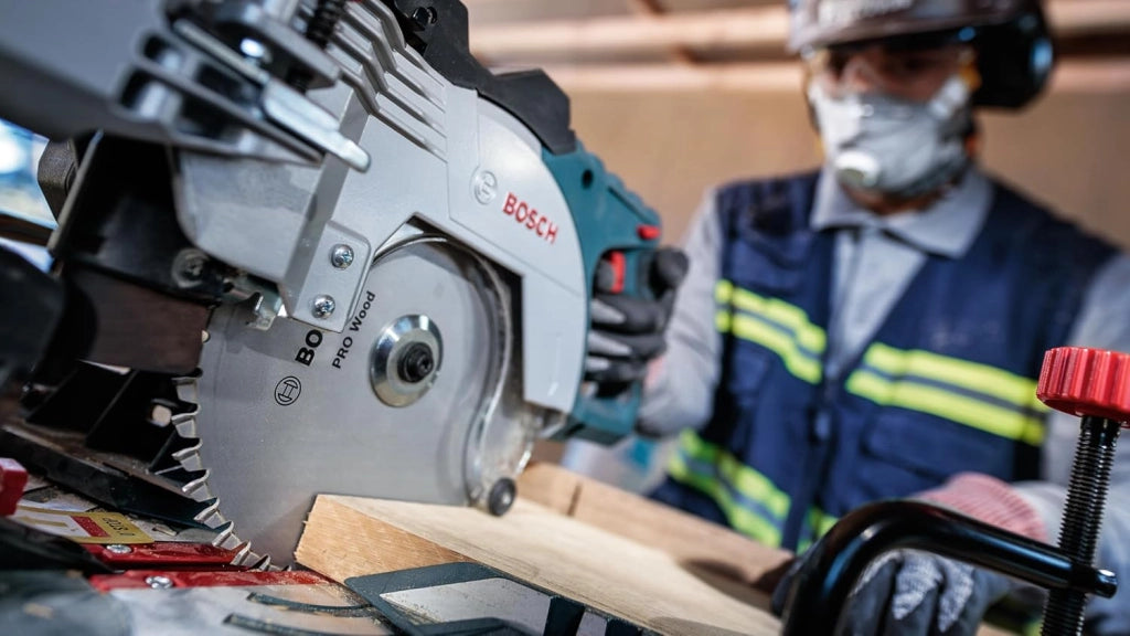 Bosch 1x Lama per sega circolare PRO Wood a filo per troncatrici (per Legno tenero, Legno duro, Ø mm, Professional Accessorio Troncatrice)