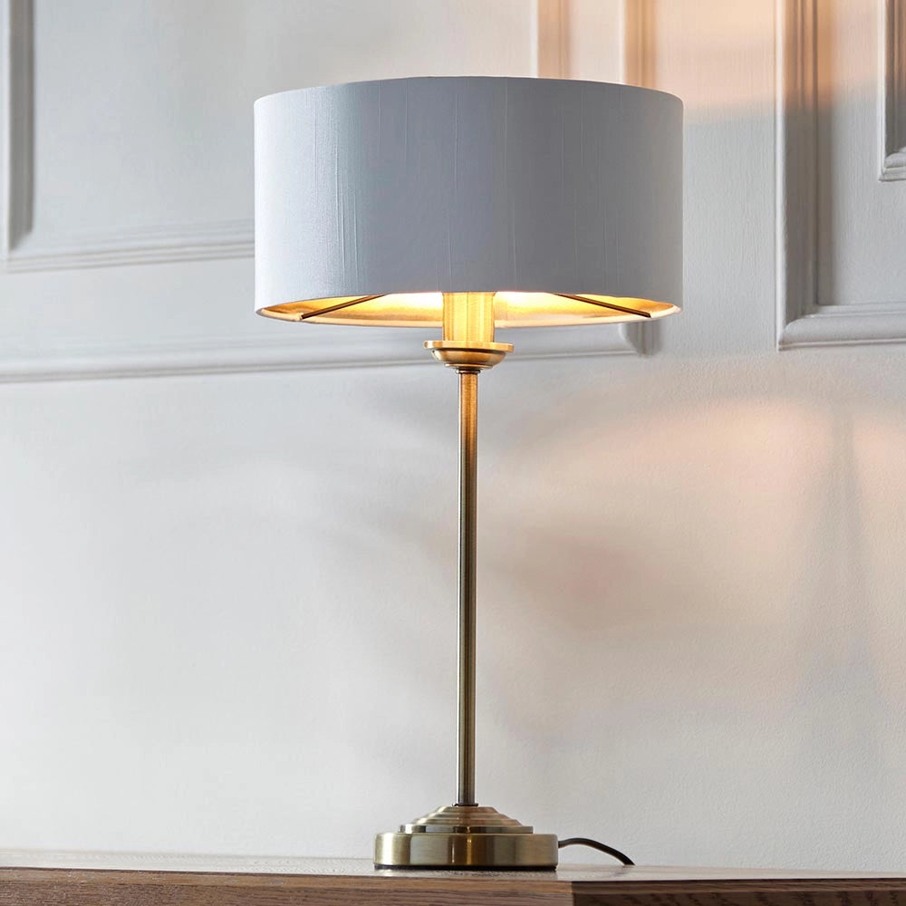 Lampada da tavolo classica ottone anticato E14 Endon