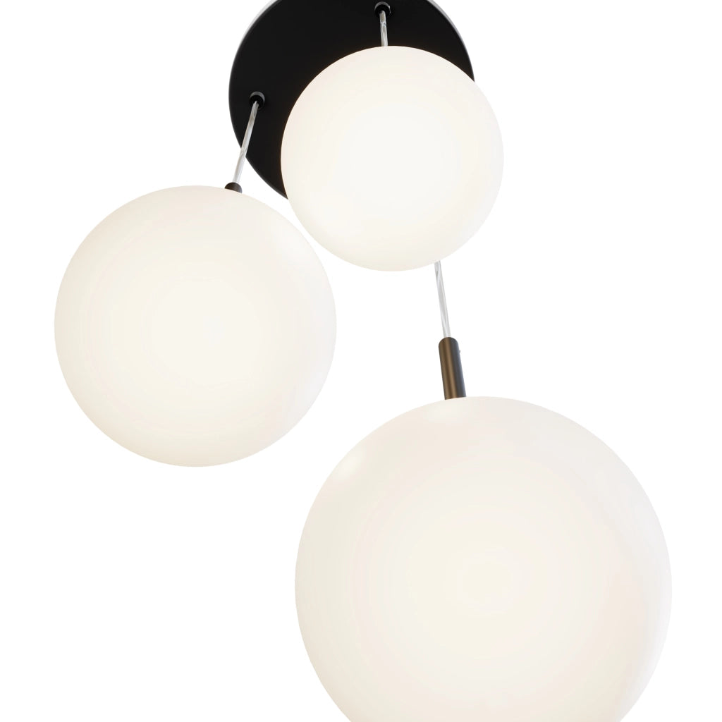 Maytoni Lampadario Minimalista Basic Form 3 luci E14 nero metallo diffusore vetro bianco