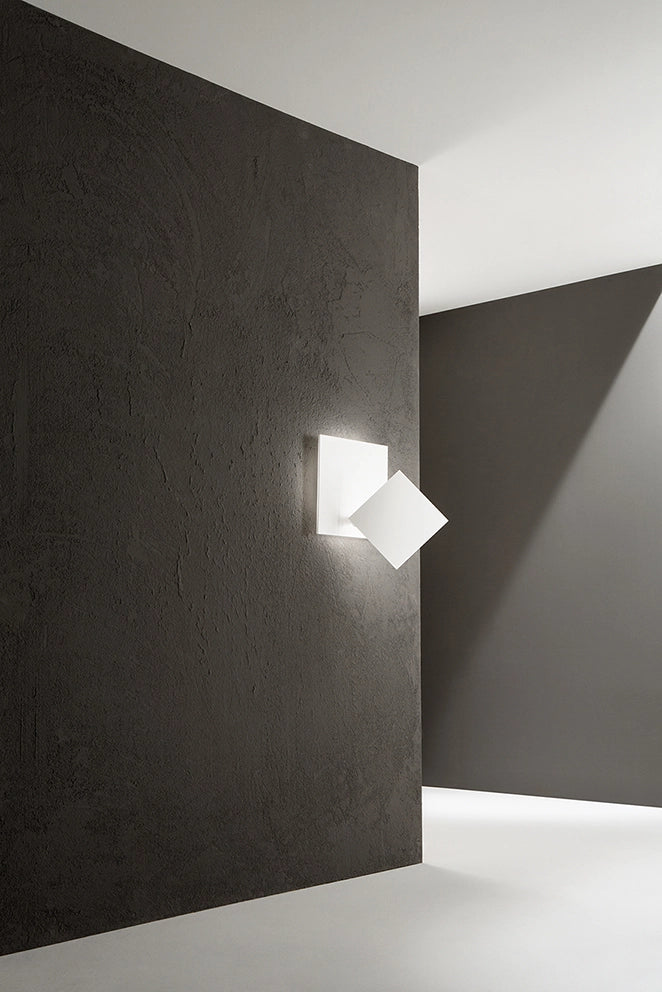 Applique a parete LED orientabile Bianco opaco, 35W, 3000K, Luce calda, Metallo e Alluminio, design moderno per interni, 48x32 cm - Perenz
