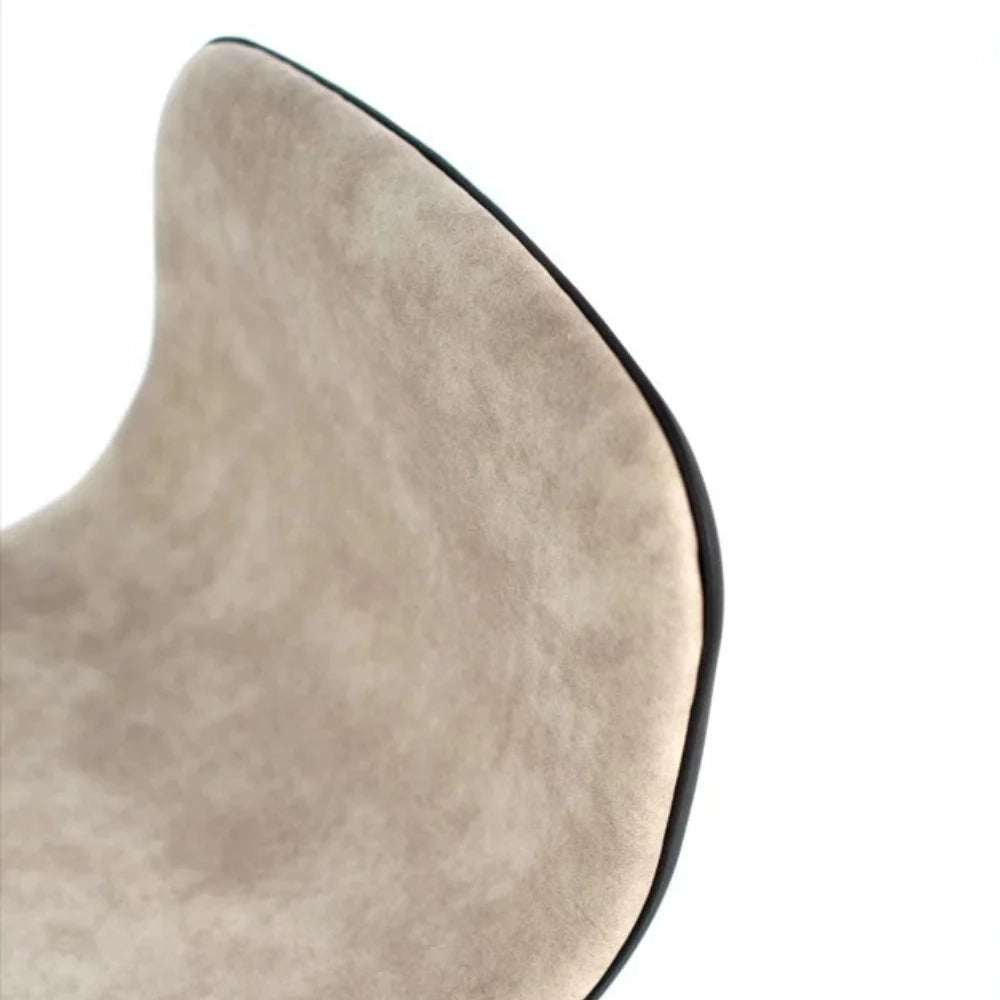 Set di 2 sgabelli da bar e cucina girevoli in microfibra beige Evan con struttura in metallo e poggiapiedi | Duzzle