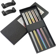 Set di Spiedini in Acciaio Inossidabile - 5 Pezzi - Resistenti al Lavastoviglie - Antiscivolo - Multicolore - Sostenibili - Incluso 2 Piatti - Set di Spiedini