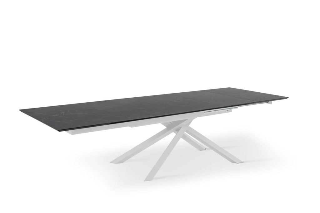 Tavolo allungabile Xavier 170-270 cm con top in HPL nero e gambe in alluminio bianco, design contemporaneo e funzionale - Om