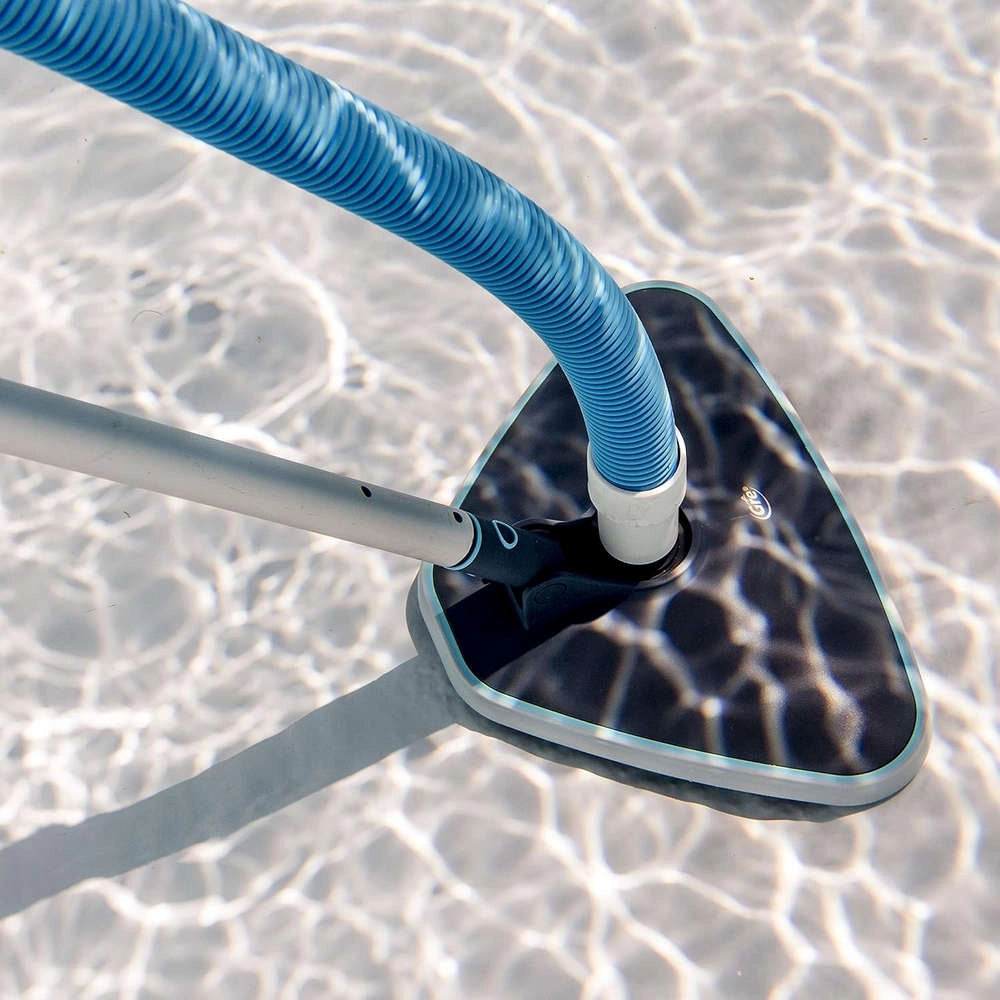 Testa Triangolare Aspira Fango per Piscine - Terminale Puliscifondo Rotante