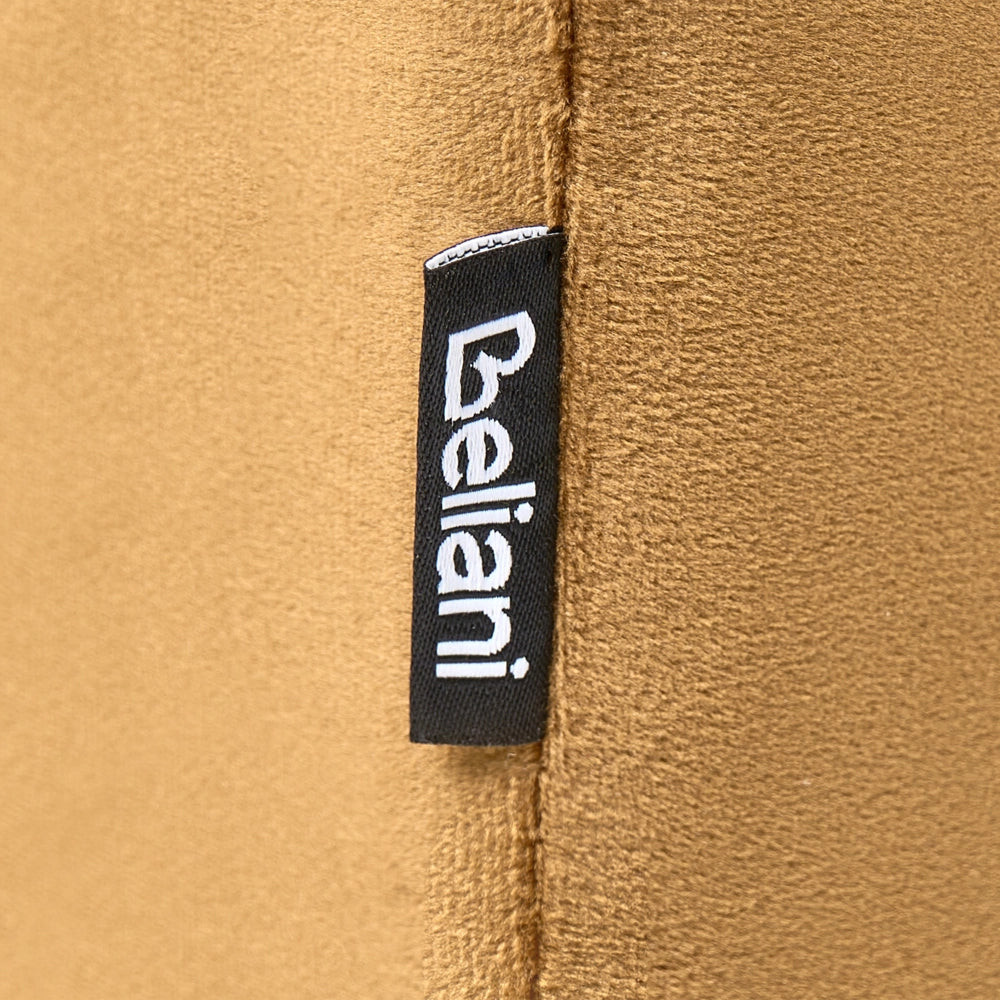 Poltrona Chesterfield Rivestimento in Tessuto Velluto oro Gambe in Legno Scuro Contemporanea