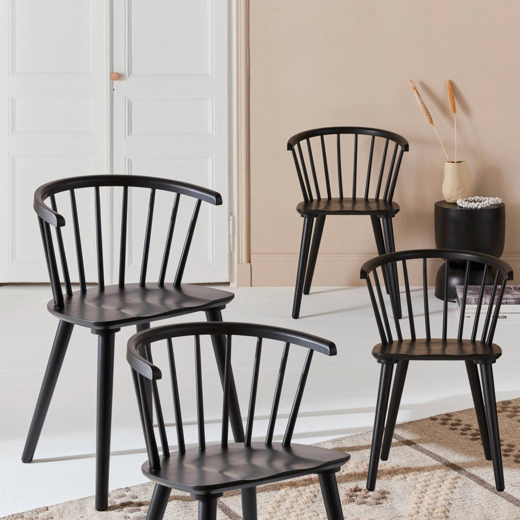 Set di 4 sedie in legno, nero