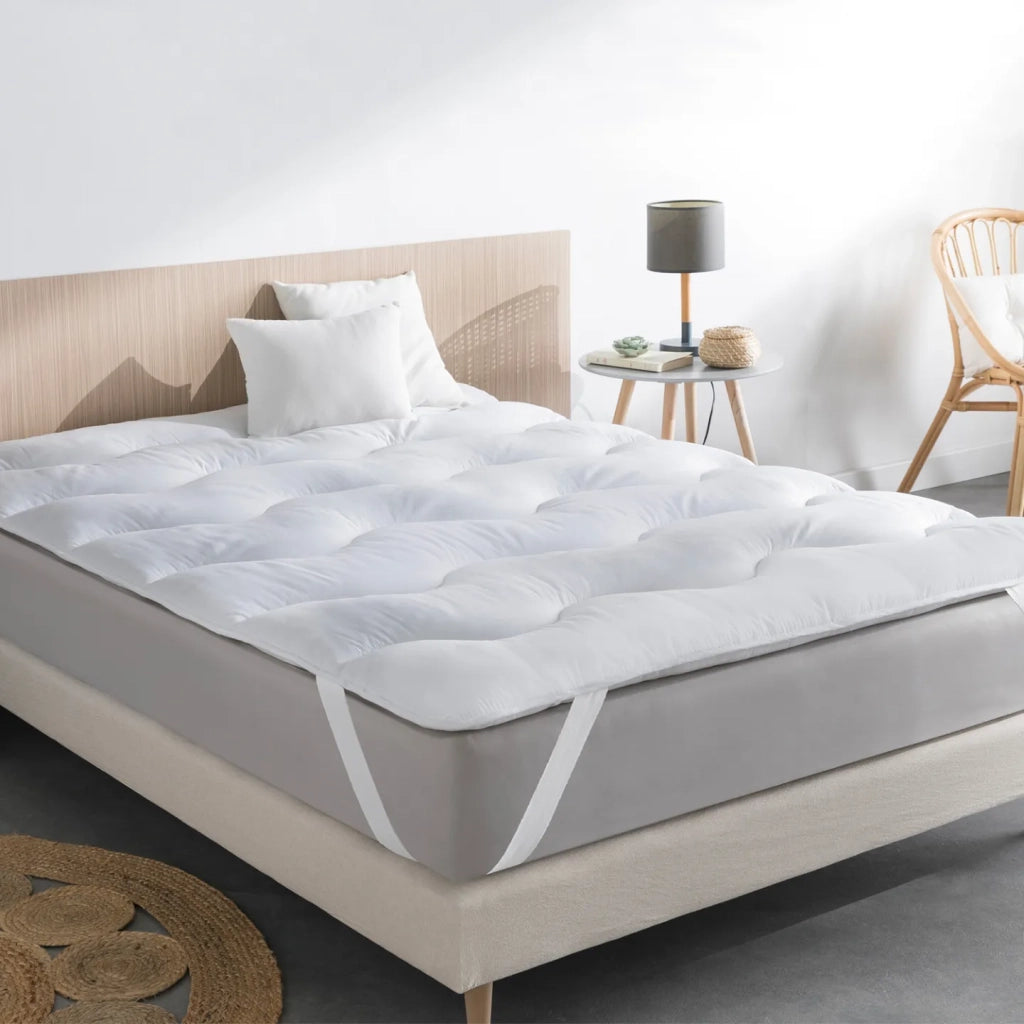 IDMarket - Sovramaterasso 140x190 cm spesso e morbido con cuciture a onda 600gr EDA