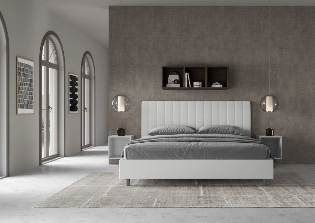 Letto Matrimoniale King Size 180x190 cm Senza Rete Imbottito in Similpelle Agueda Bianco