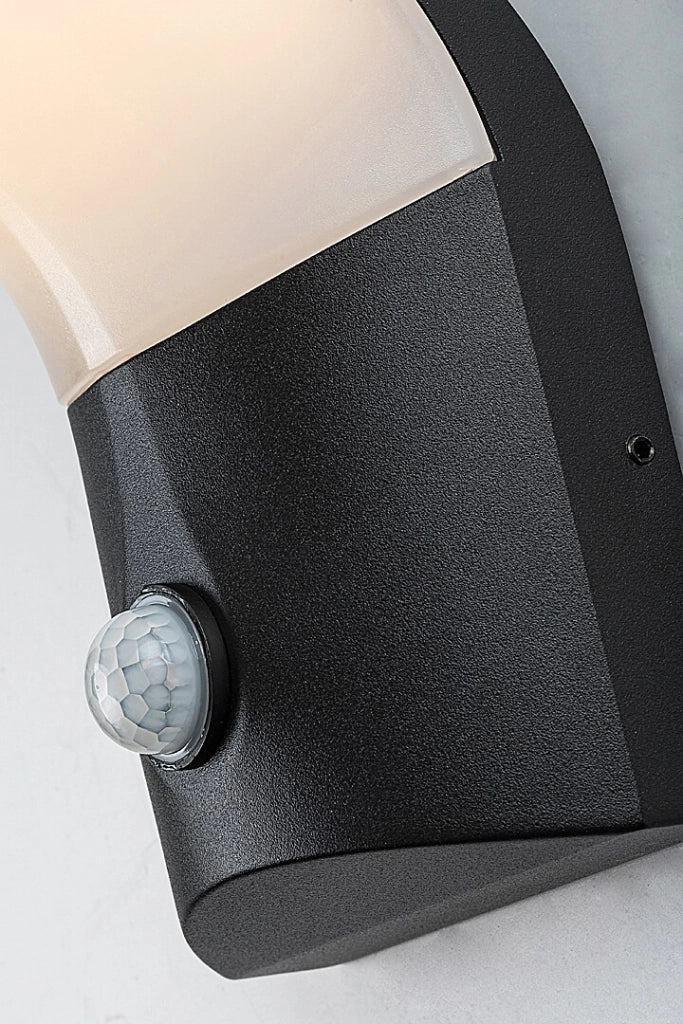 Applique esterna Rabalux Tolna nera LED 10W PIR IP54