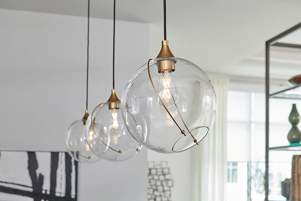 Lampada sospensione Skye ottone anticato vetro E27 Quintiesse