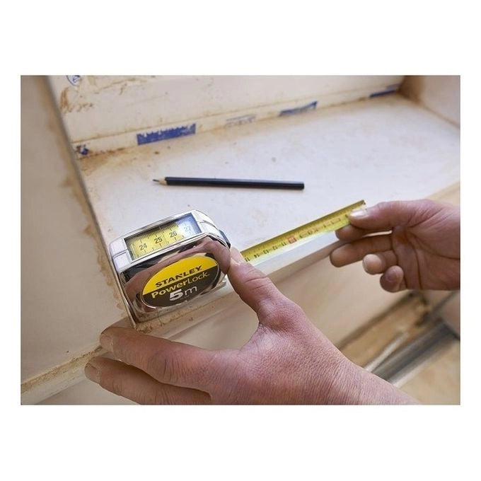 Stanley 0-33-932 Powerlock Flessometro a Nastro 5 m Larghezza 19 mm Lettura Diretta Nastro Mylar Cassa Metallo Cromato