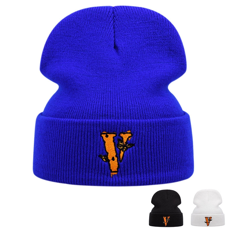 Cappelli invernali caldi con ricamo a farfalla V, colore bianco.