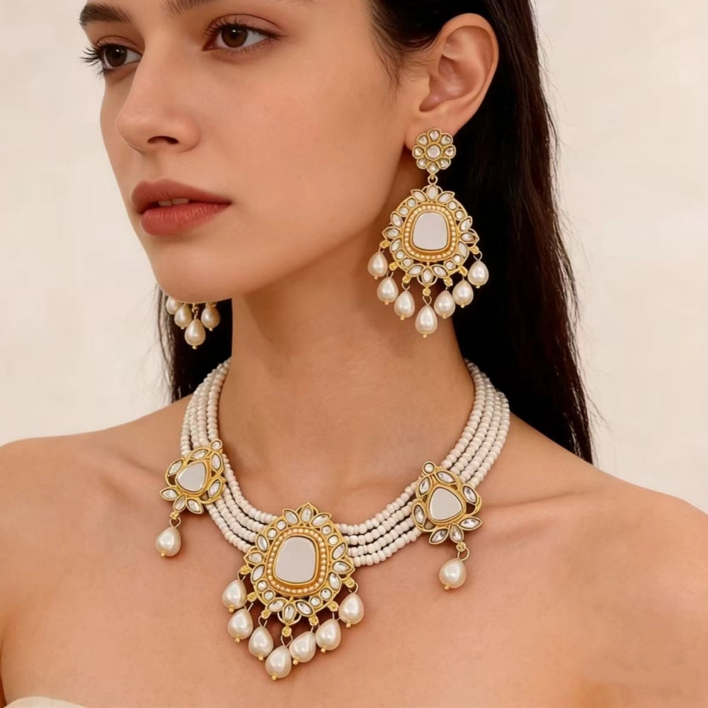 Collana vintage retr¨° con pendente a goccia e perle a pi¨´ strati, set di orecchini con catena per clavicola da sposa