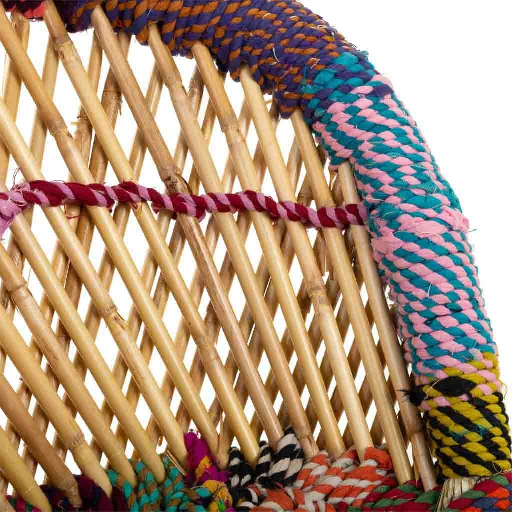 Set di 2 poltroncine e sgabello in bambù e corda colorata