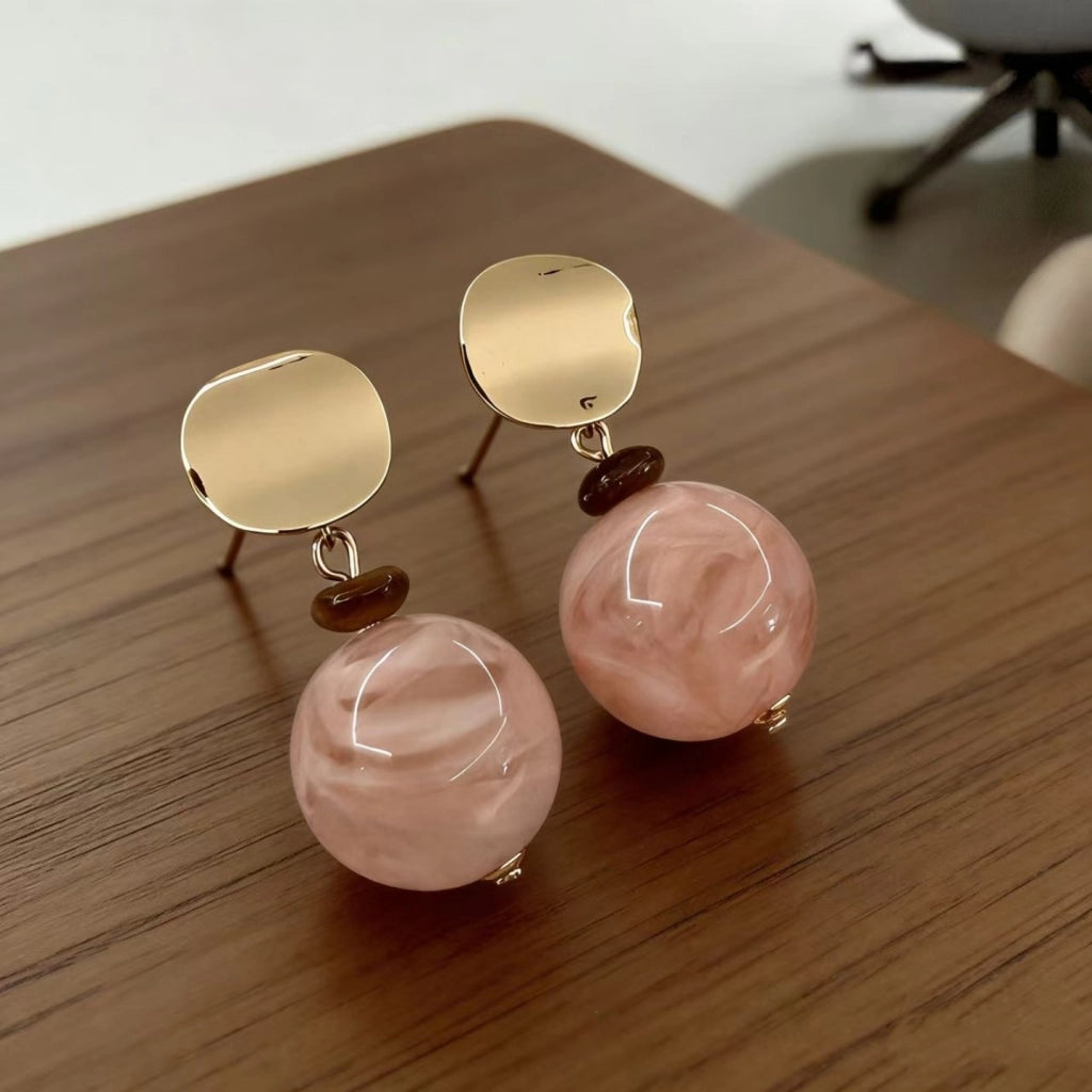 Nuovi orecchini pendenti in stile francese, retr¨° chic, con perline rosa.