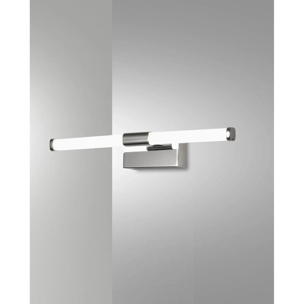Applique Ago Cromo Fabas con Luce LED 1 Focale Calda della Collezione AGO