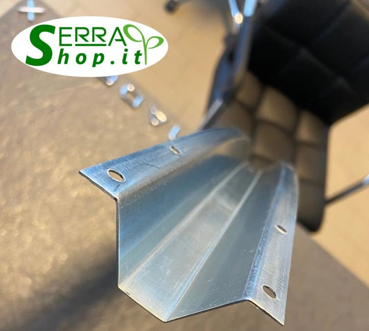 Serra Compact 2x2m con copertura policarbonato alveolare 4mm