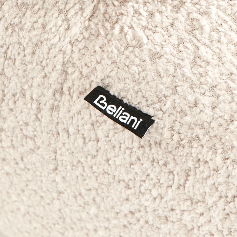 Accogliente Poltrona in Tessuto Chenille di Poliestere Beige Chiaro con Schienale Curvo Design Moderno Scandinavo