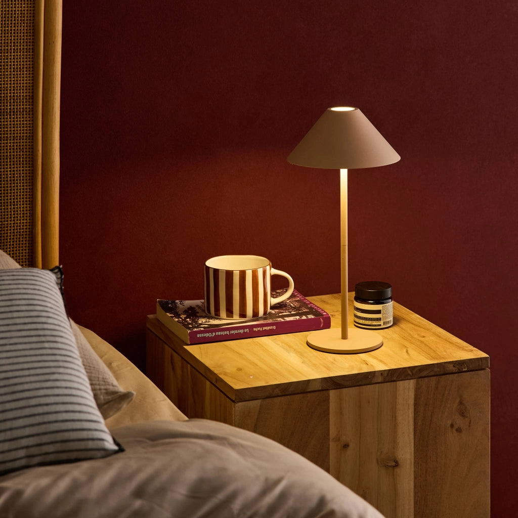 Lampada da tavolo led senza fili, 135cm, beige