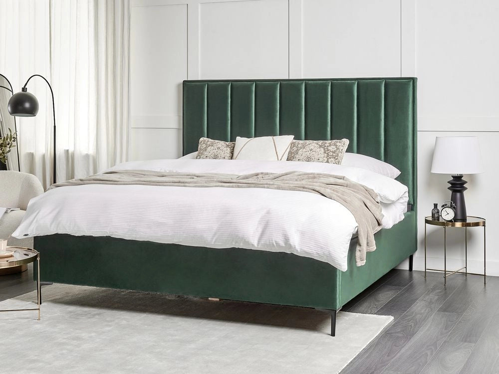 Letto in velluto verde scuro 180 x 200 cm con testiera imbottita ottomana con gambe in metallo Nero
