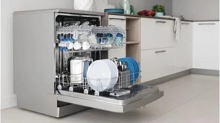 INDESIT D2FHK26S SILVER LAVASTOVIGLIE LIBERA INSTALLAZIONE 14 COPERTI E 5 PROGRAMMI CLASSE E