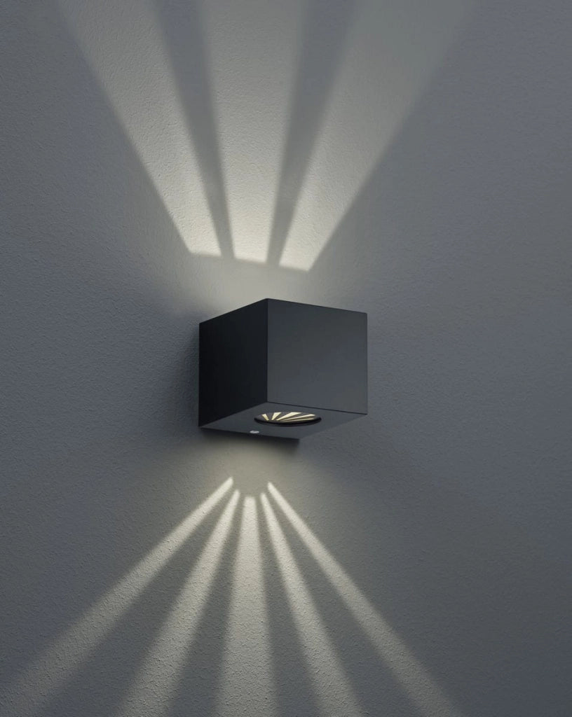 Applique esterna da parete Cordoba nera LED 2W 3000K IP44