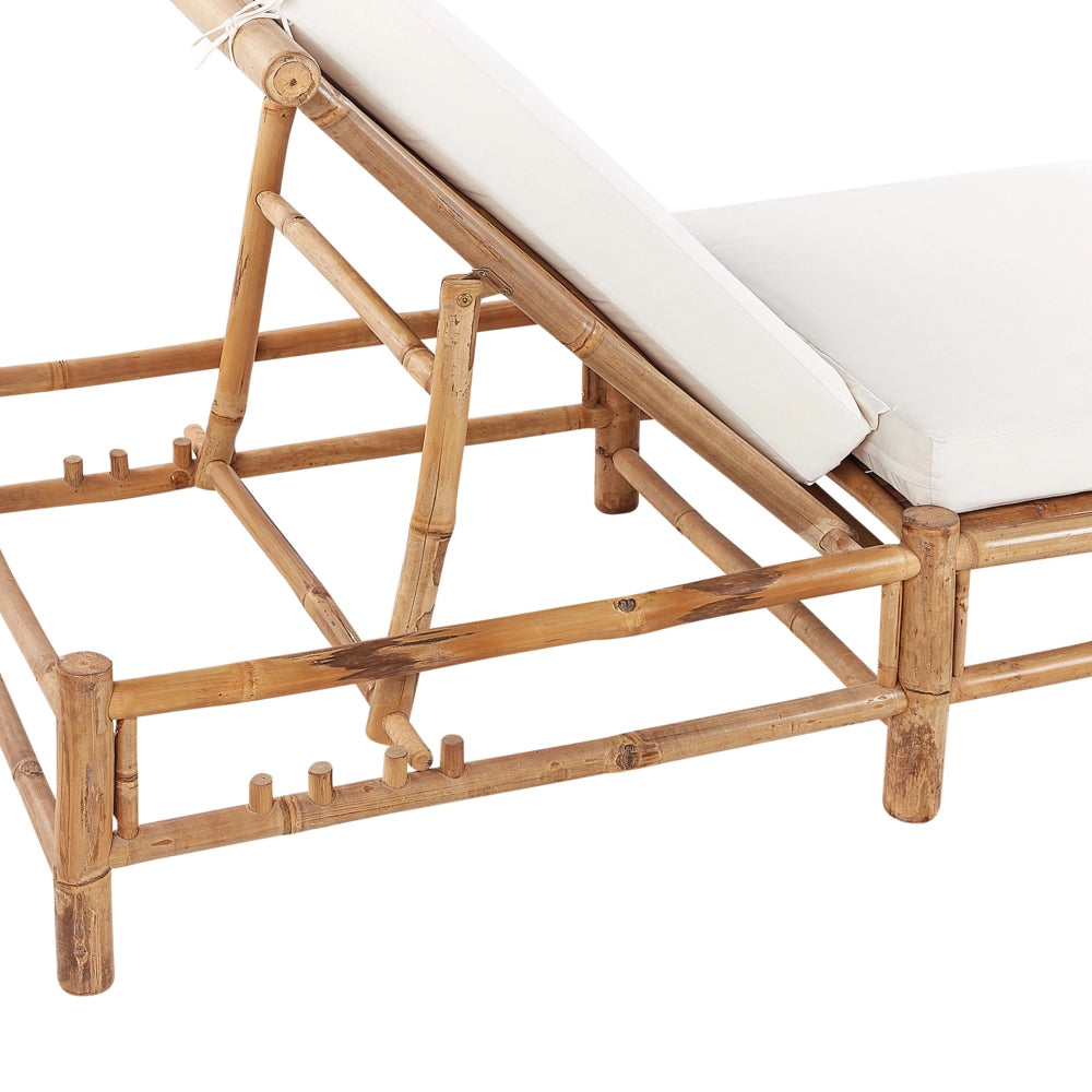 Sedia a sdraio da esterno in bambù naturale e cuscino bianco con schienale regolabile giardino stile classico