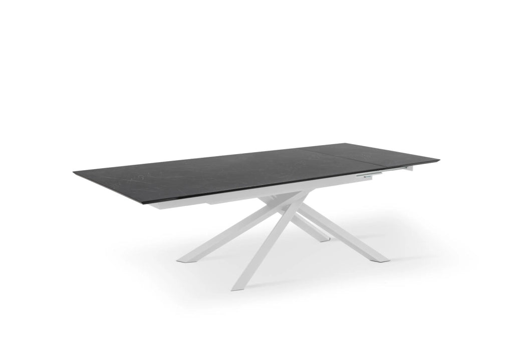 Tavolo allungabile Xavier 170-270 cm con top in HPL nero e gambe in alluminio bianco, design contemporaneo e funzionale - Om