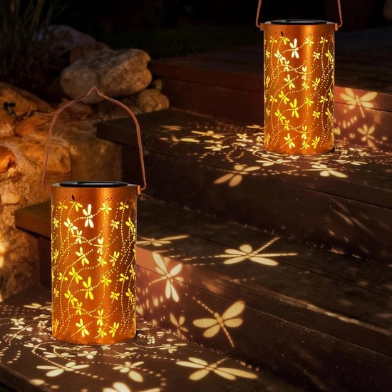 Set di 2 Lampade Solari per Esterno, Lampade da Appendere con Foro a Libellula, Lampada Decorativa in Metallo, Illuminazione LED Acquatica per Giardino - Decorazione del Giardino Delicata per Terrazza e Giardino