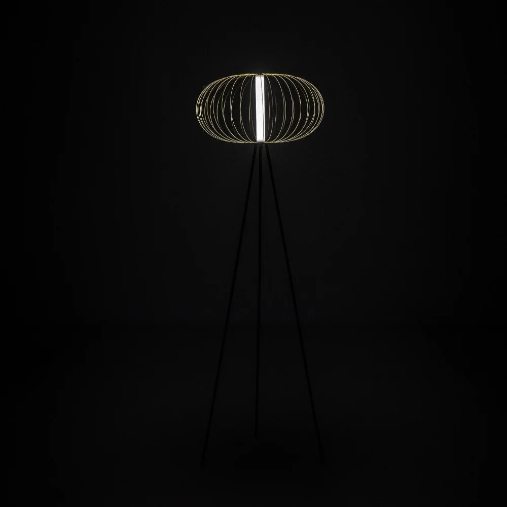 Lampada da terra LED Resplandor in acciaio e acrilico ottone lucido | Duzzle