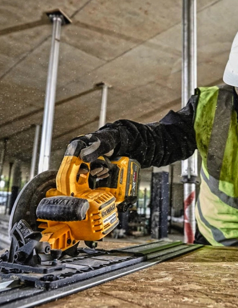 Sega Circolare DeWALT DCS579T2 FlexVolt (2 x 54V/18V 6,0 Ah + DCB118 + TSTAK VI)
